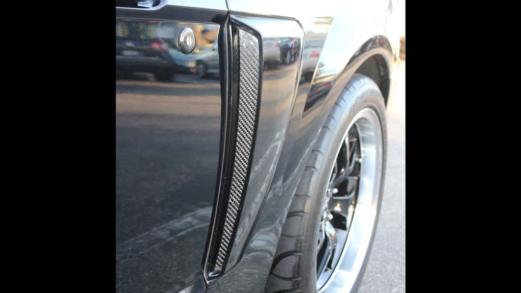 2001-2004 Mustang Carbon Fiber Side Scoop Inserts - Image 6